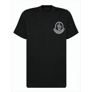 Moncler Short-Sleeve Black T-Shirt With Logo Emblem And Relaxed Fit - NWT